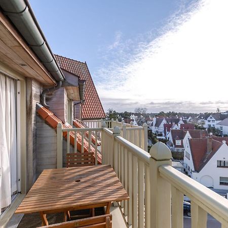Charming Spacious Duplex Apt With Private Parking In Knokke Apartment Exterior photo