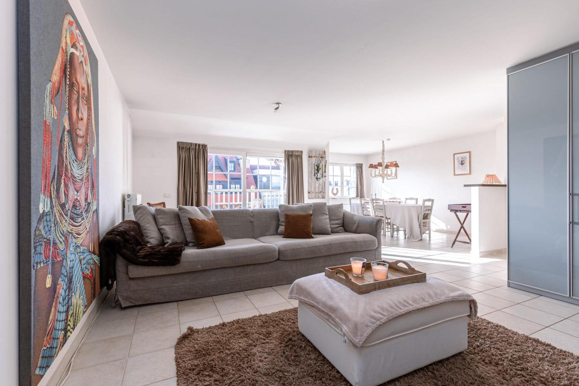 Charming Spacious Duplex Apt With Private Parking In Knokke Apartment Exterior photo